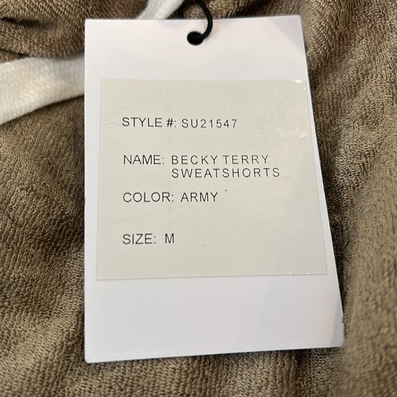 NWT, Generation Love‎ New York, Becky Terry Sweatshorts in Army - Picture 9 of 13